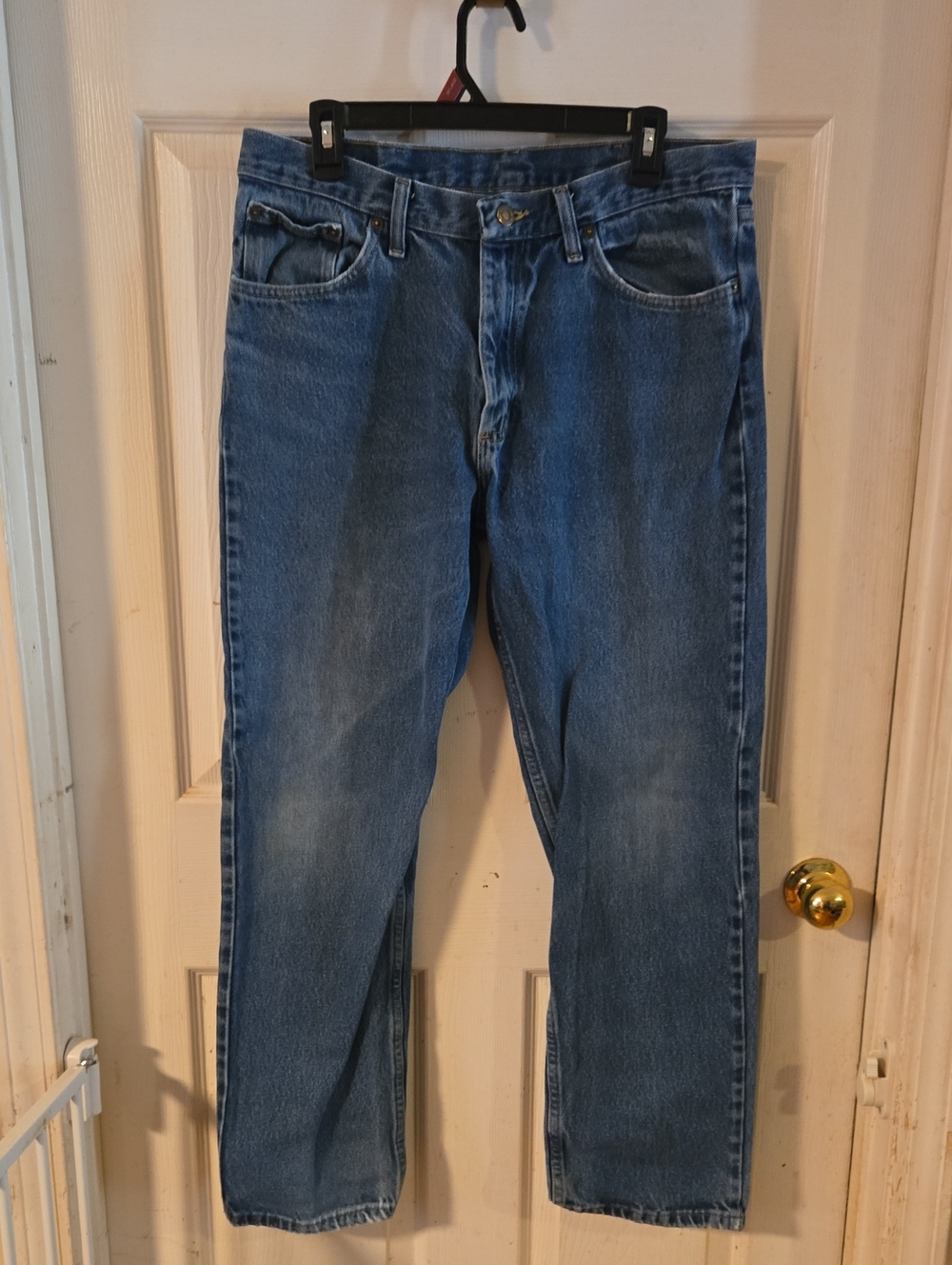 Magellan Classic Men's Blue Jeans